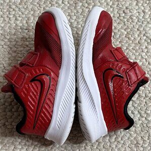 Nike Star Runner Toddler Baby Boy Size 5C Red Sneakers Shoes AT1803-600